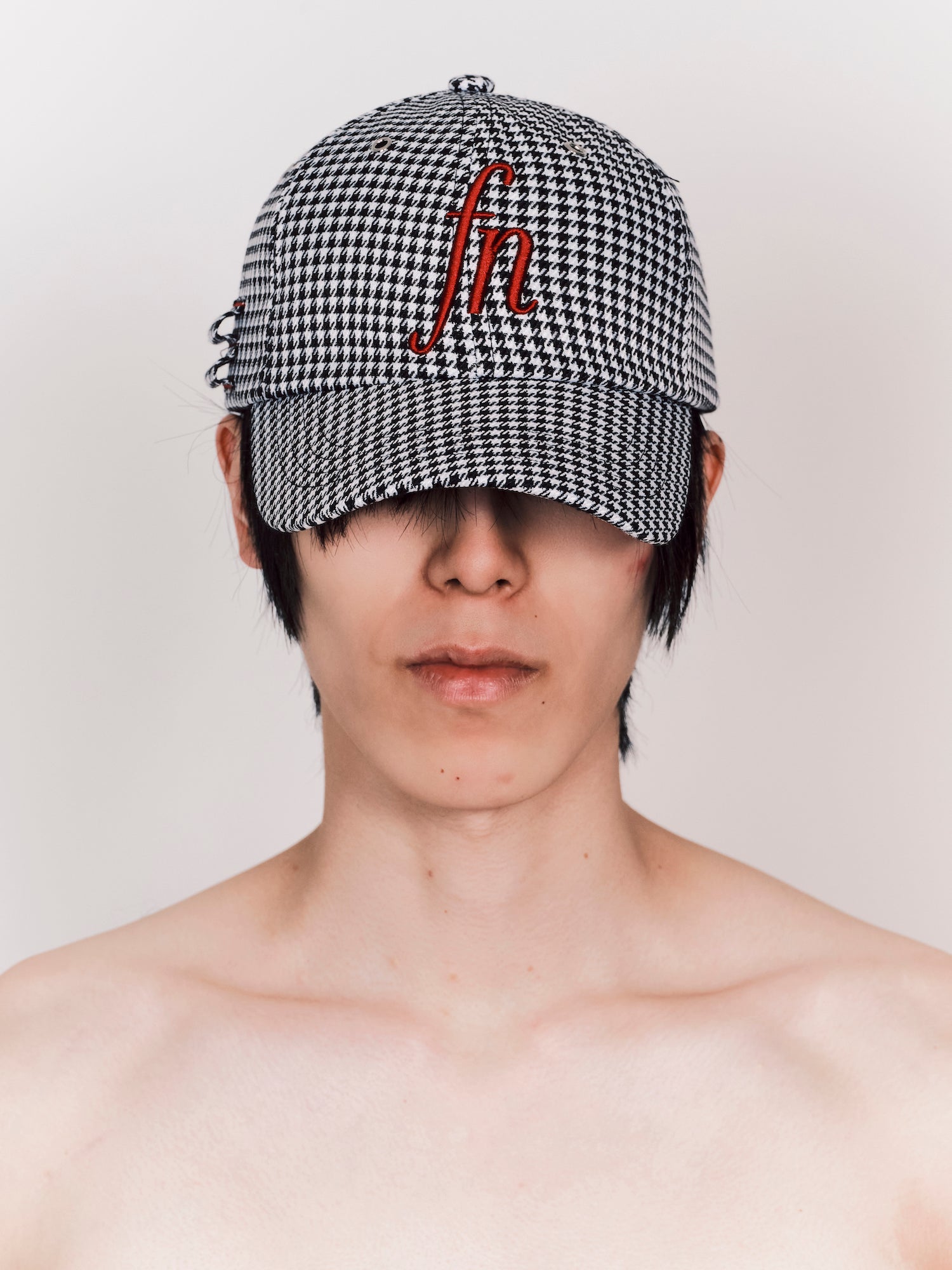 NOVEL / Writer Cap Houndstooth*Burgundy - Road Sign