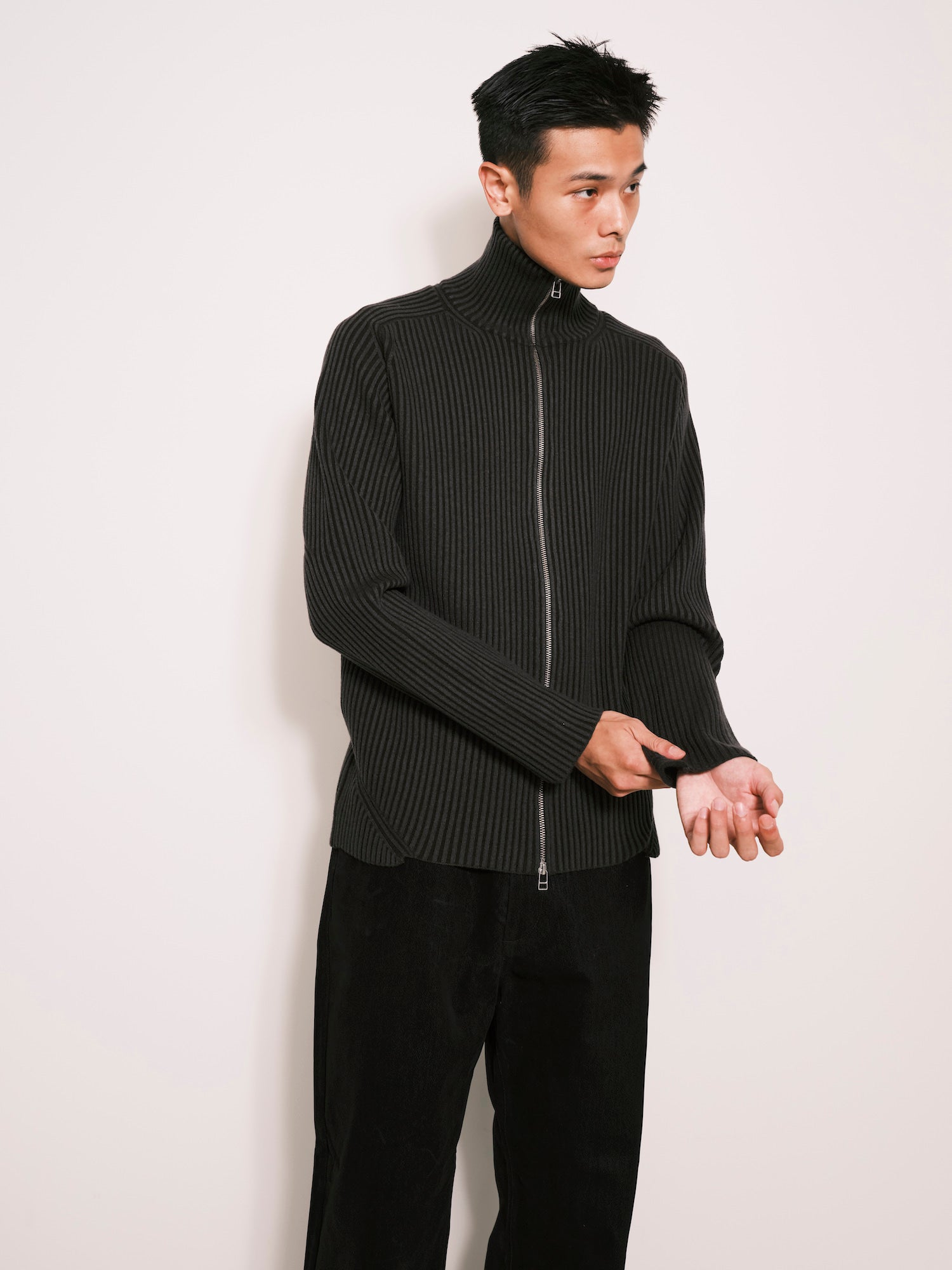 トップス omar afridi JANESWEATER MERINO WOOL 25aw OMAR AFRIDI - Men Articulated Drivers Knit Sweater – Atelier New