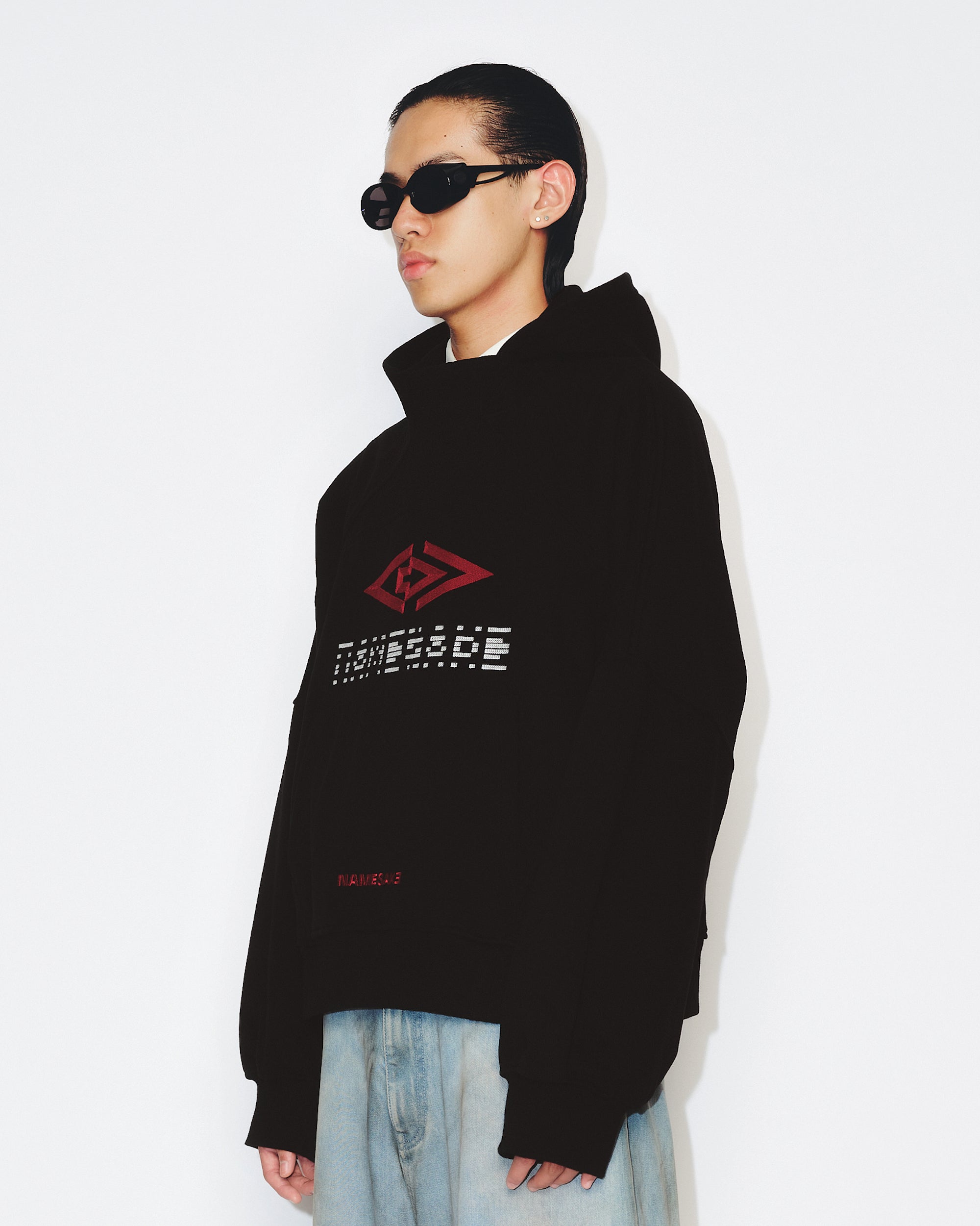 Chester Pullover Hoodie