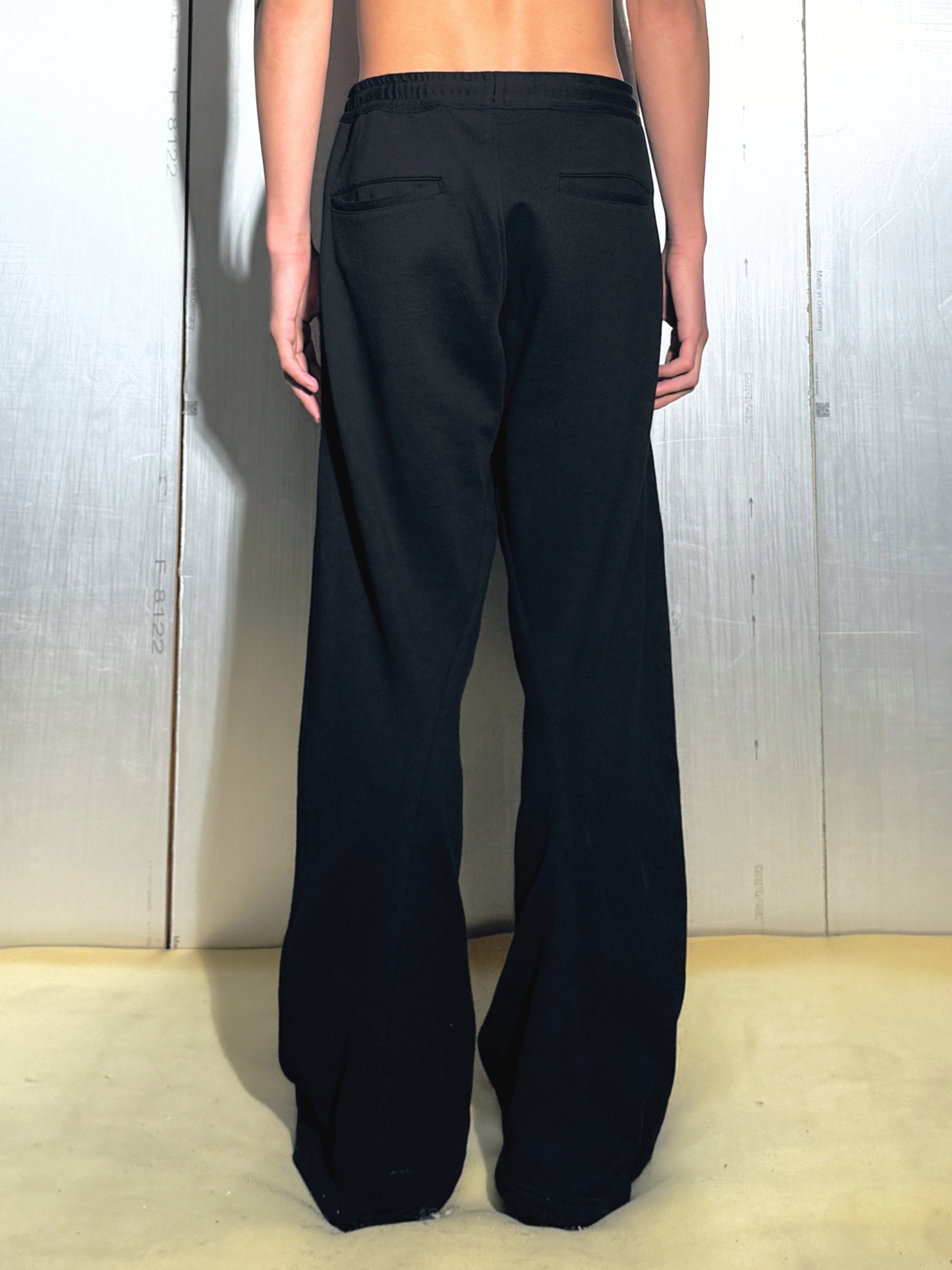 3D Cutting Sweat Pants