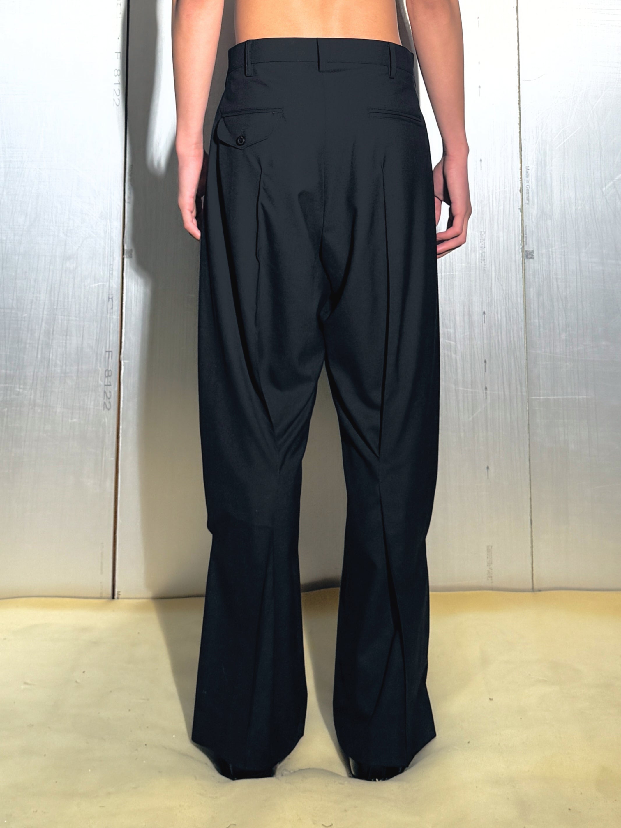 KOHKI / Pleated Dress Pants Black - Road Sign