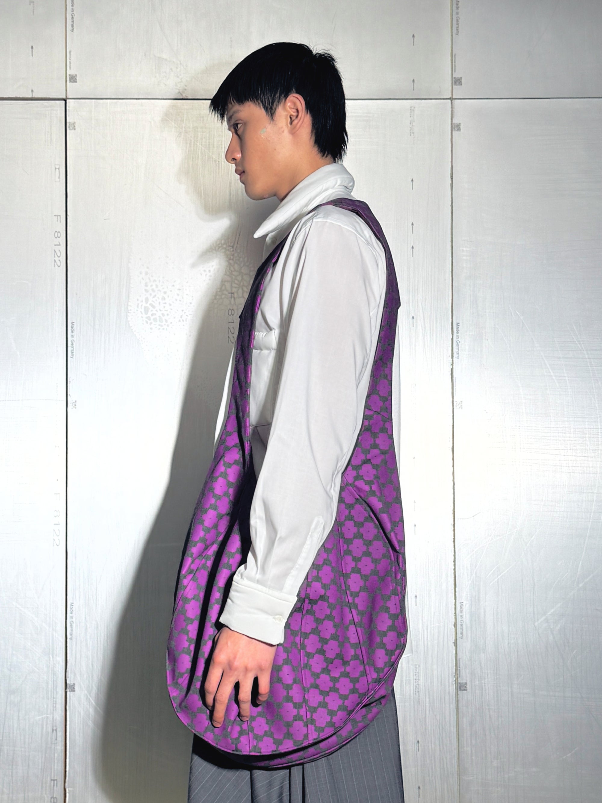 Geometric-pattern vest