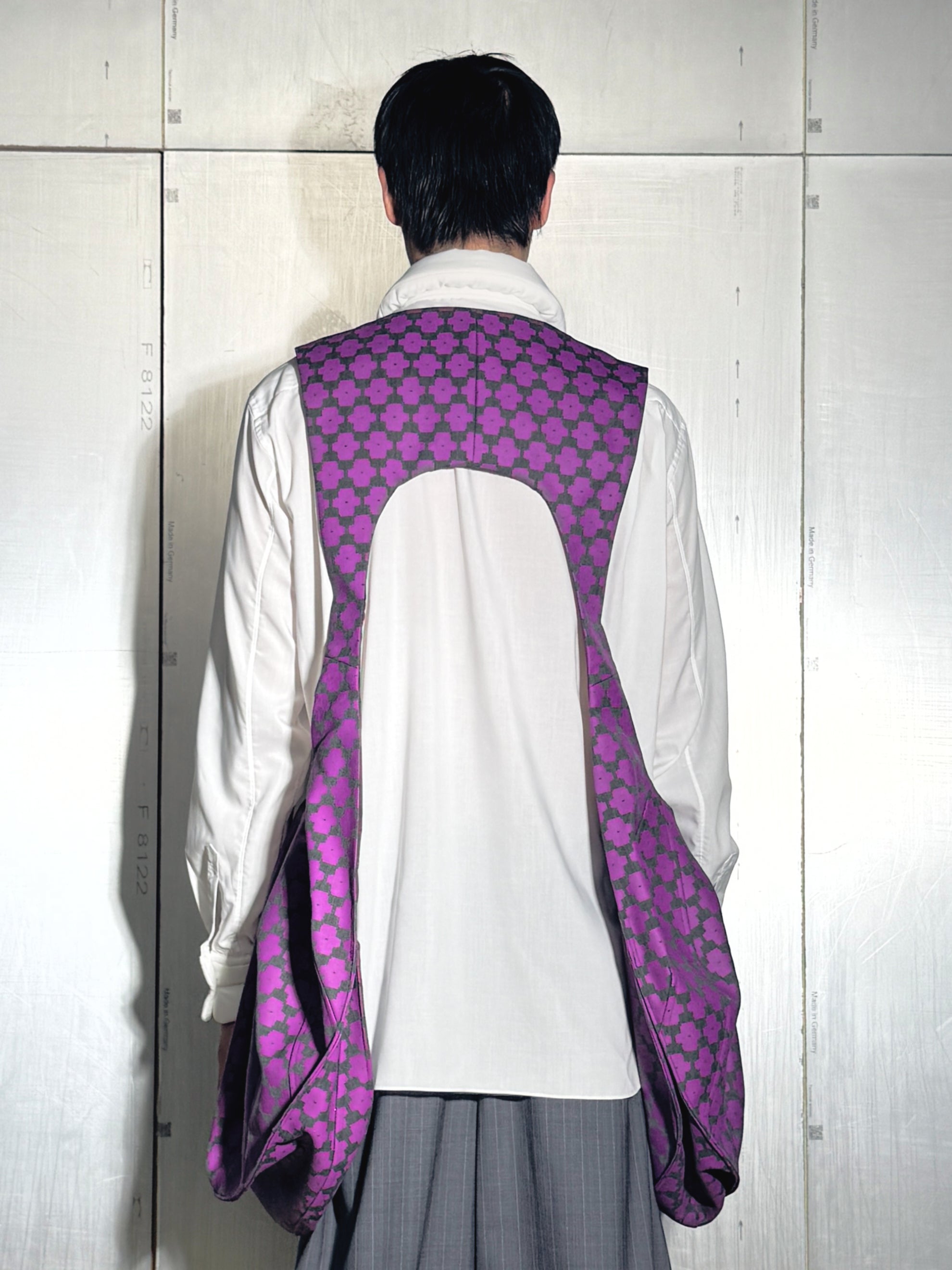 Geometric-pattern vest