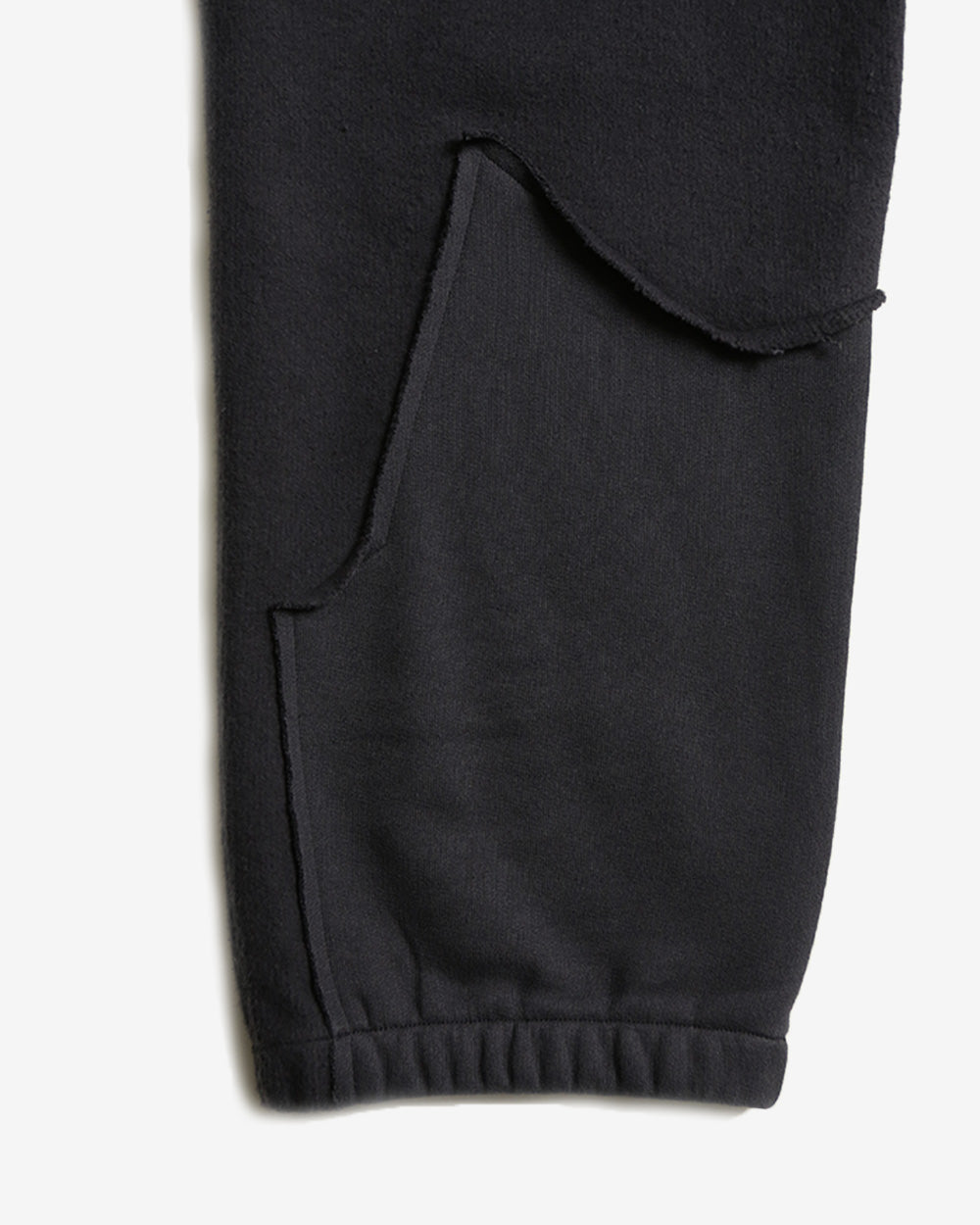 THOUGHT BUBBLE PANELLED JOGGER ANTHRACITE
