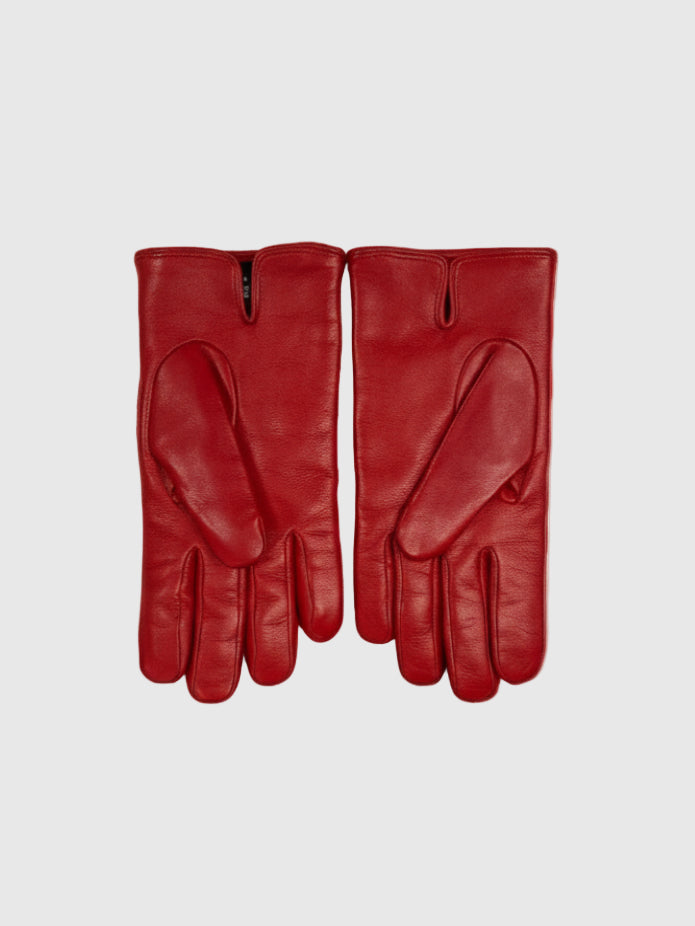 Curved Gloves