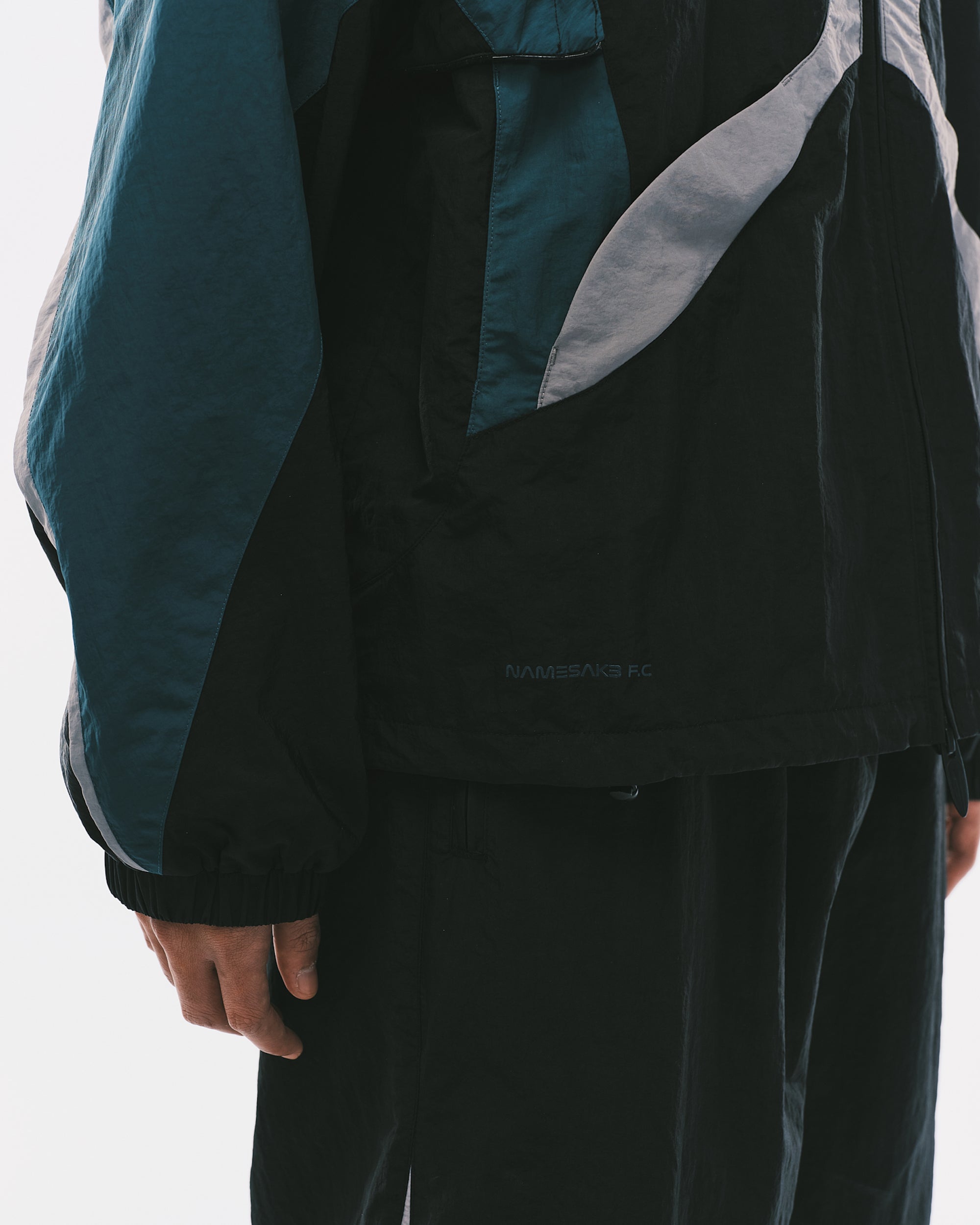 Lineage Windbreaker