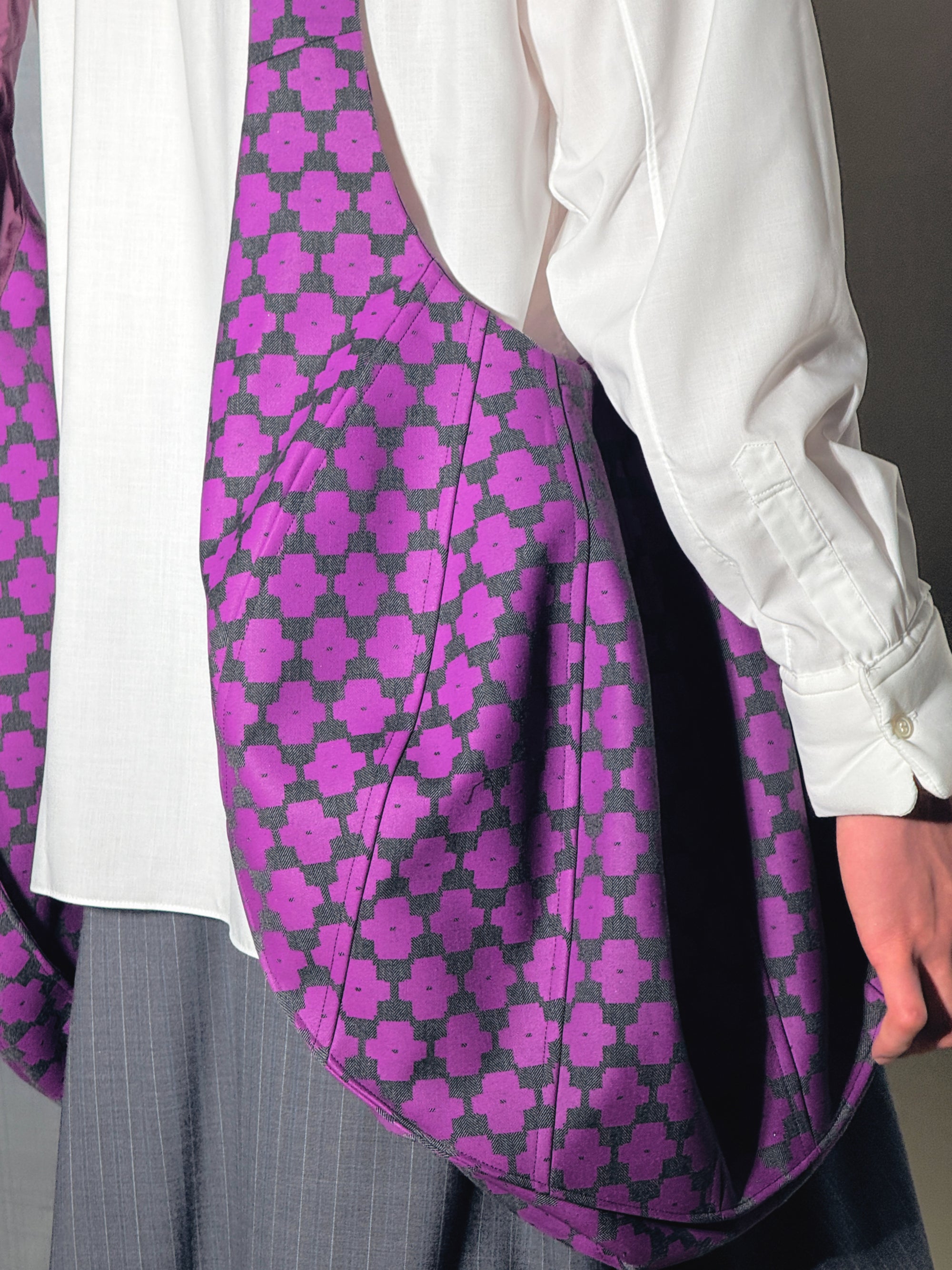 Geometric-pattern vest