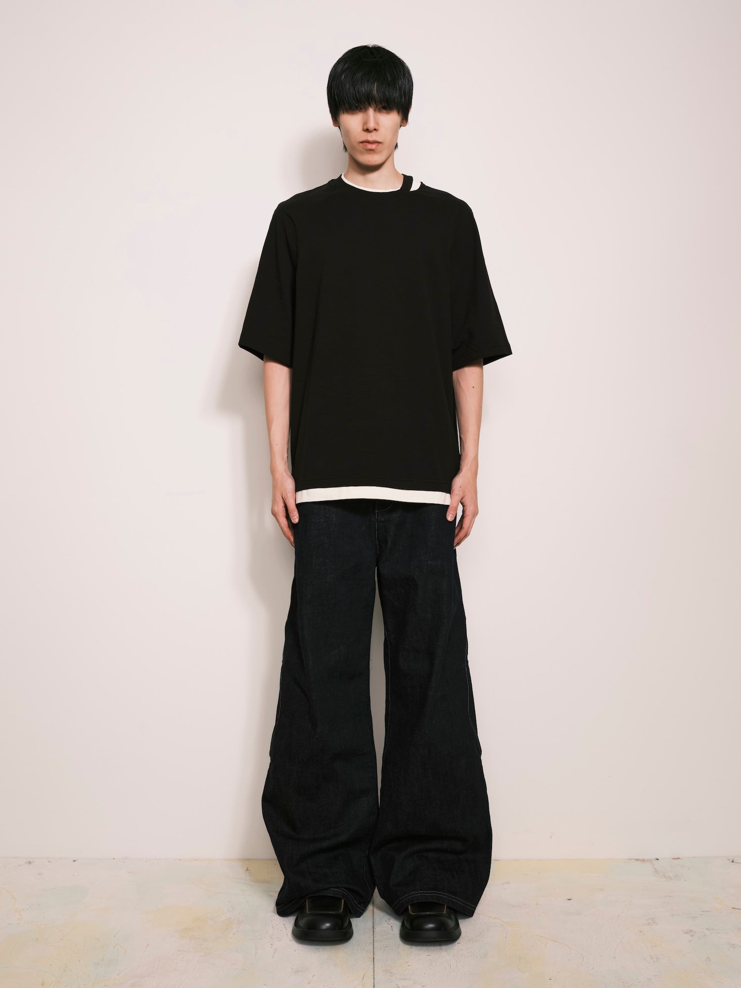 基本款男孩短袖上衣