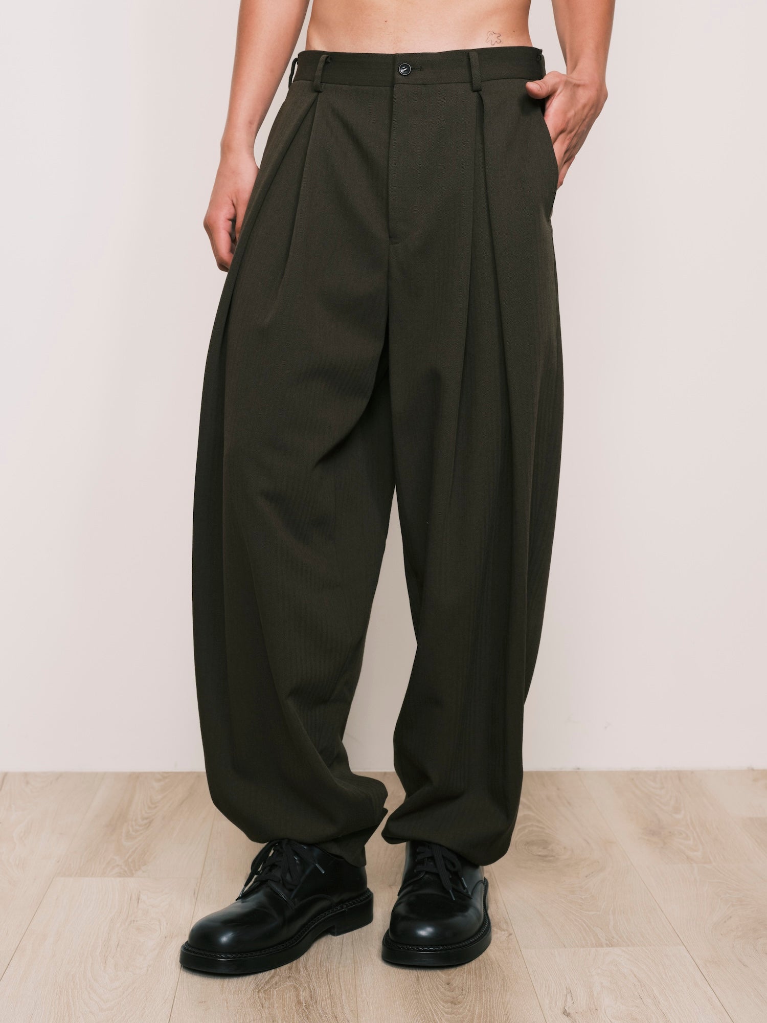 Wool Pleated Pants