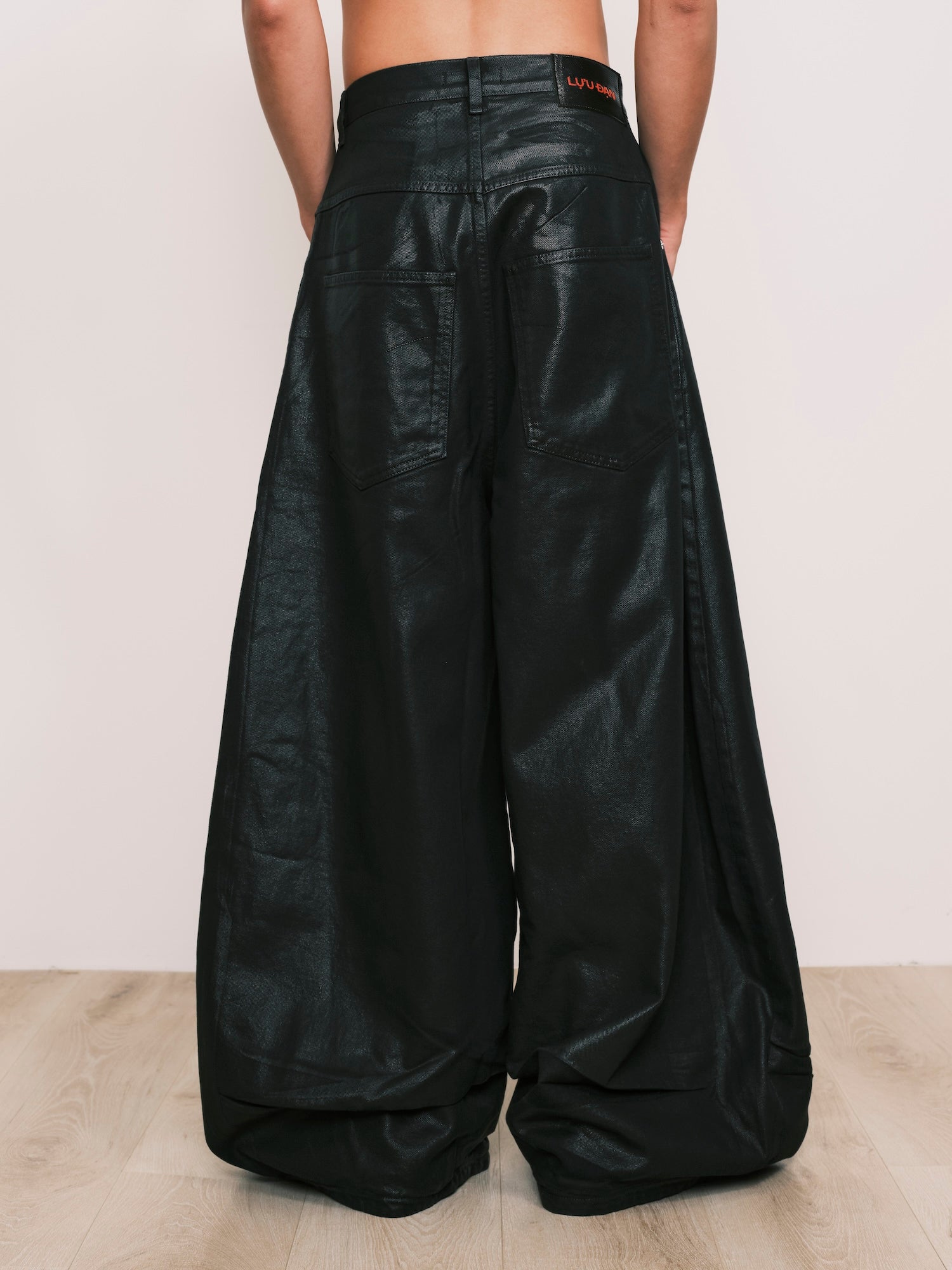 Coated Double Xl Jeans