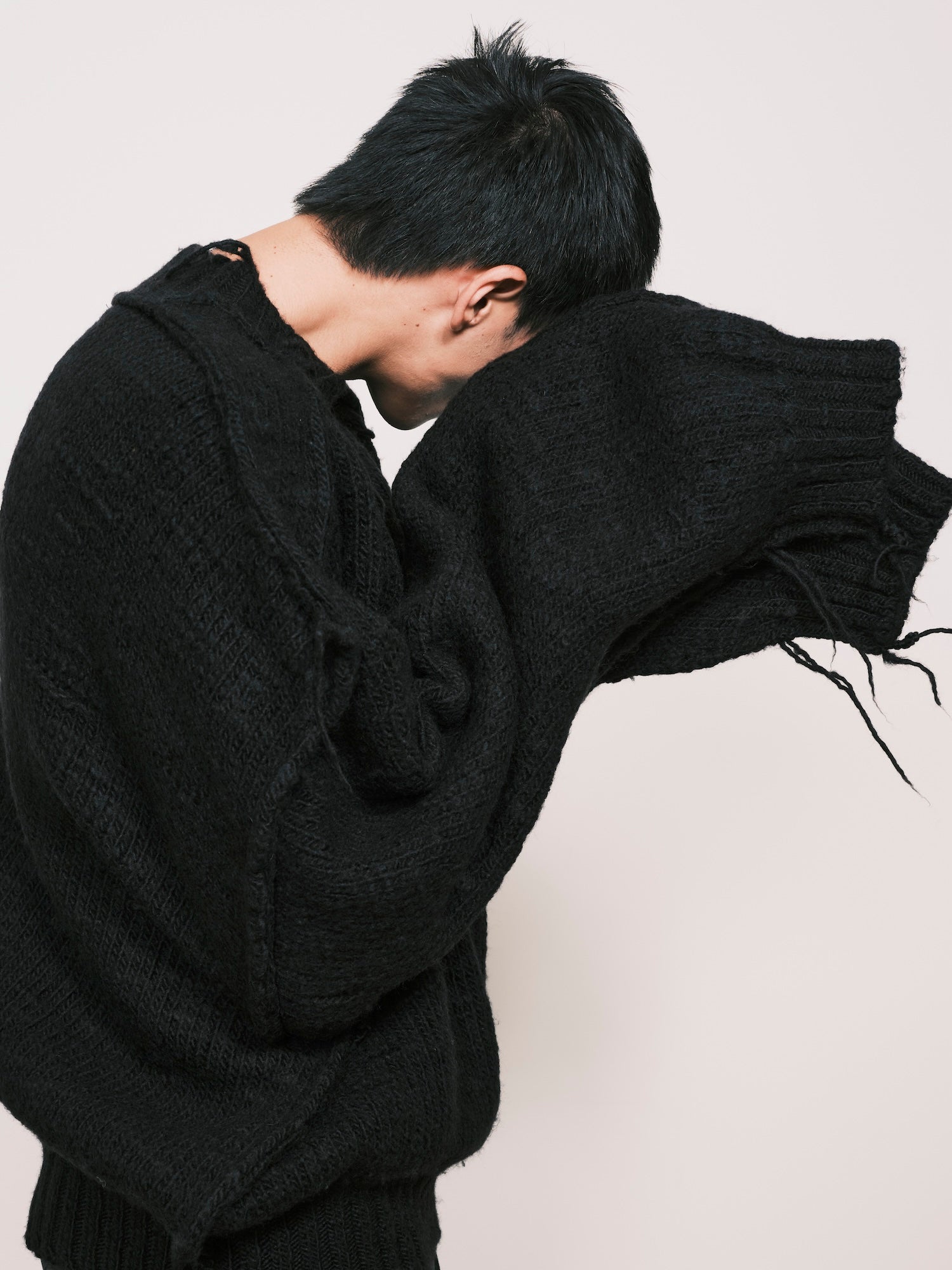 LU'U DAN / Kingpin Knit Sweater Black - Road Sign