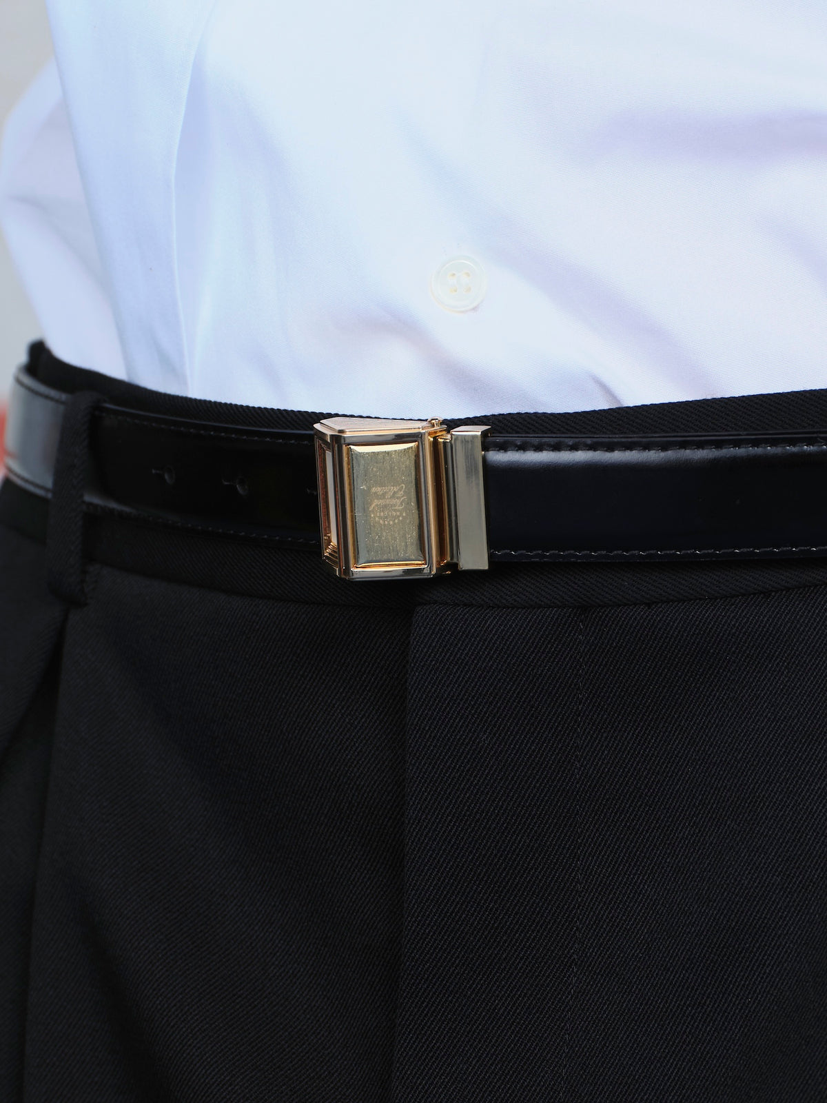 Mother Of Pearl Inlay Pediment Buckle
