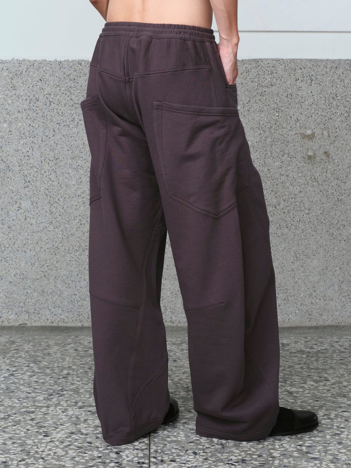 3D Cutting Sweat Pants