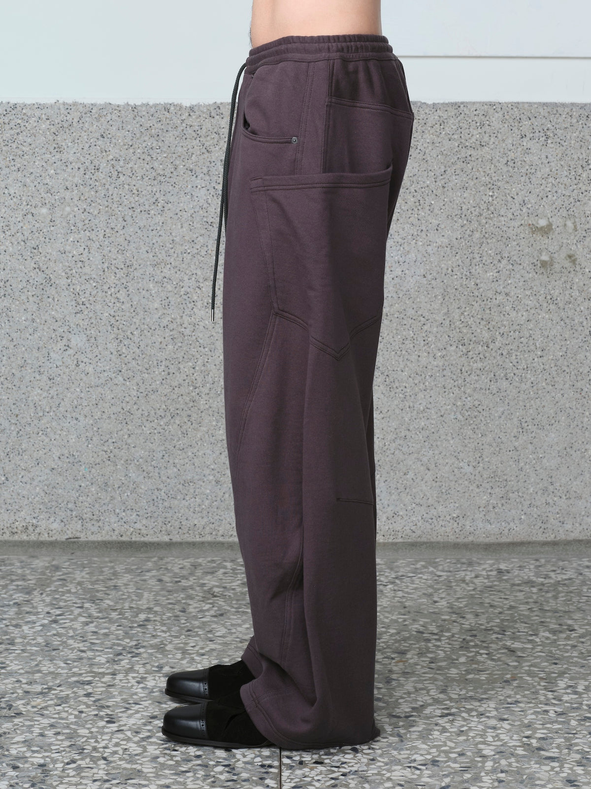 3D Cutting Sweat Pants