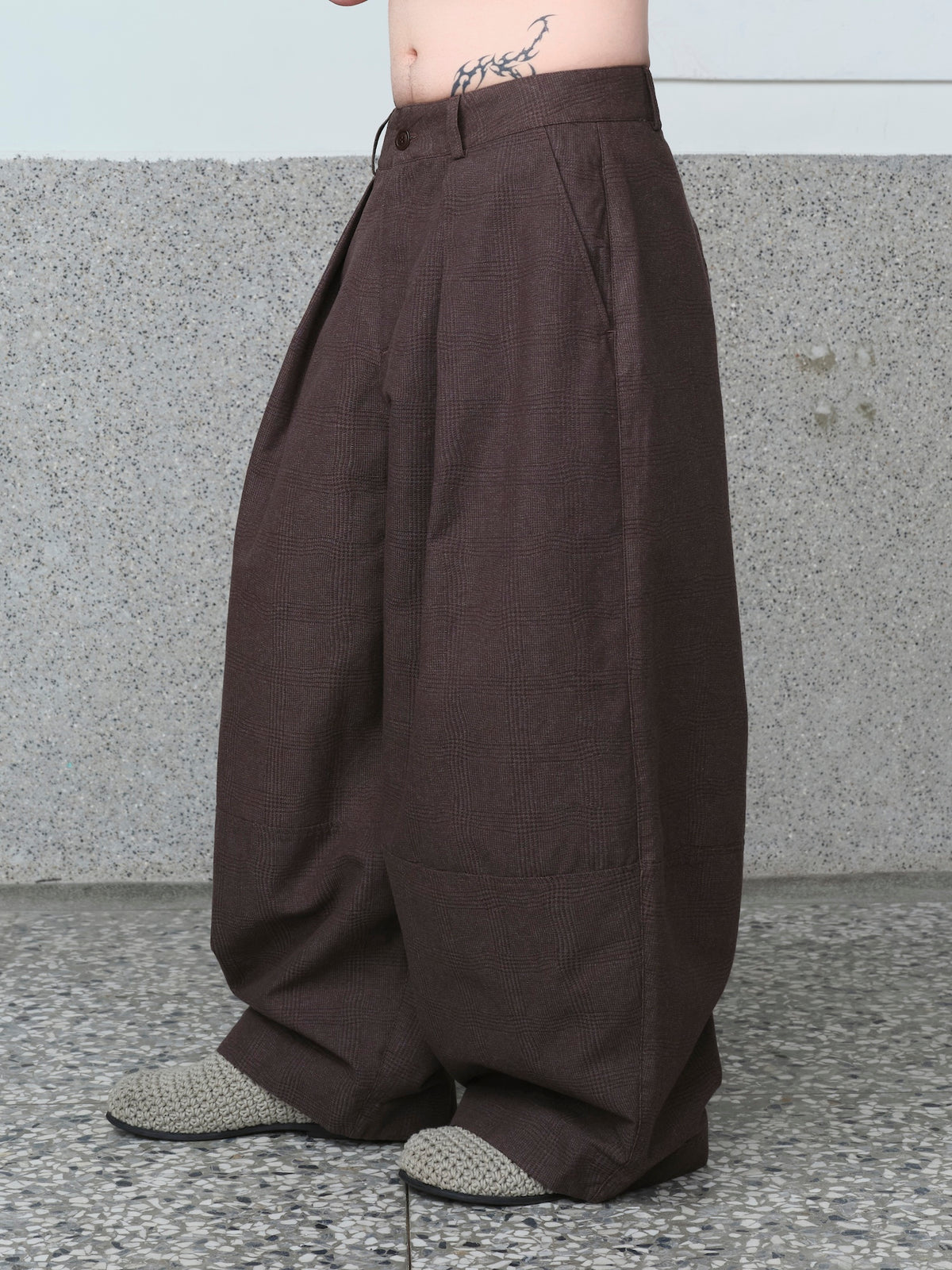 Deadbeat Trouser