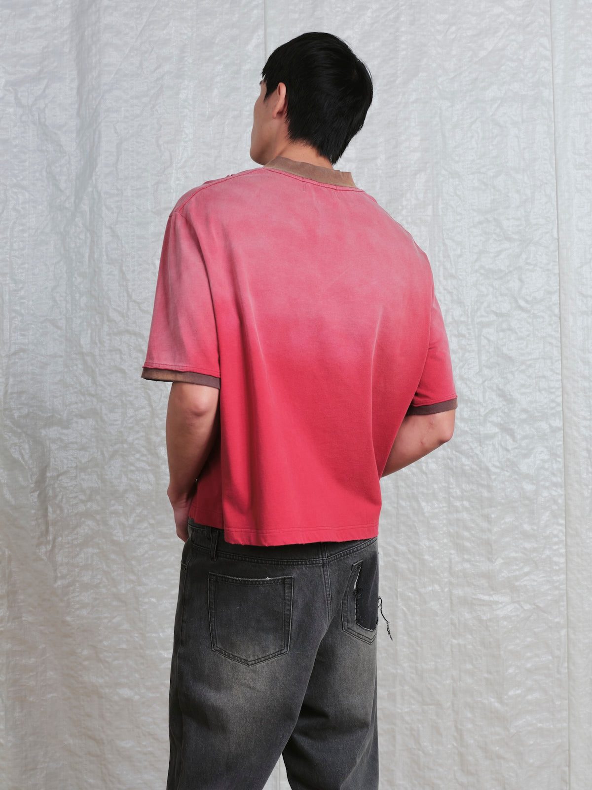 Distressed Collar Cropped Tee