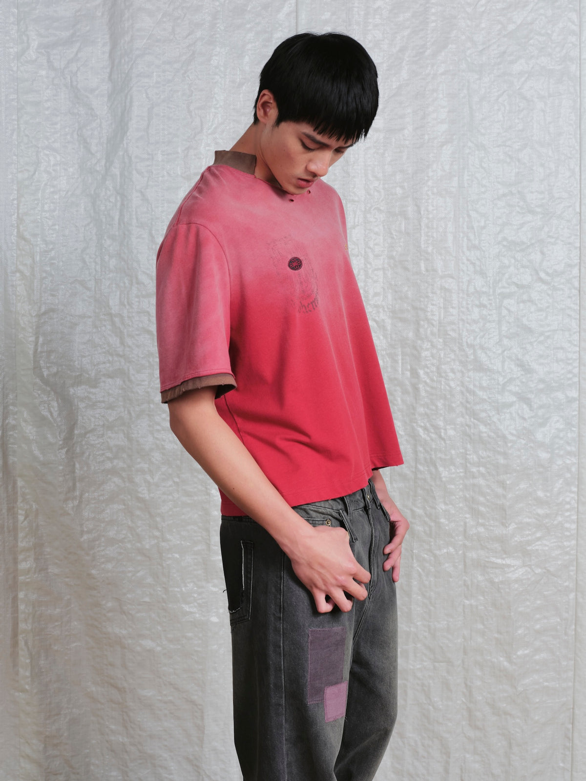 Distressed Collar Cropped Tee