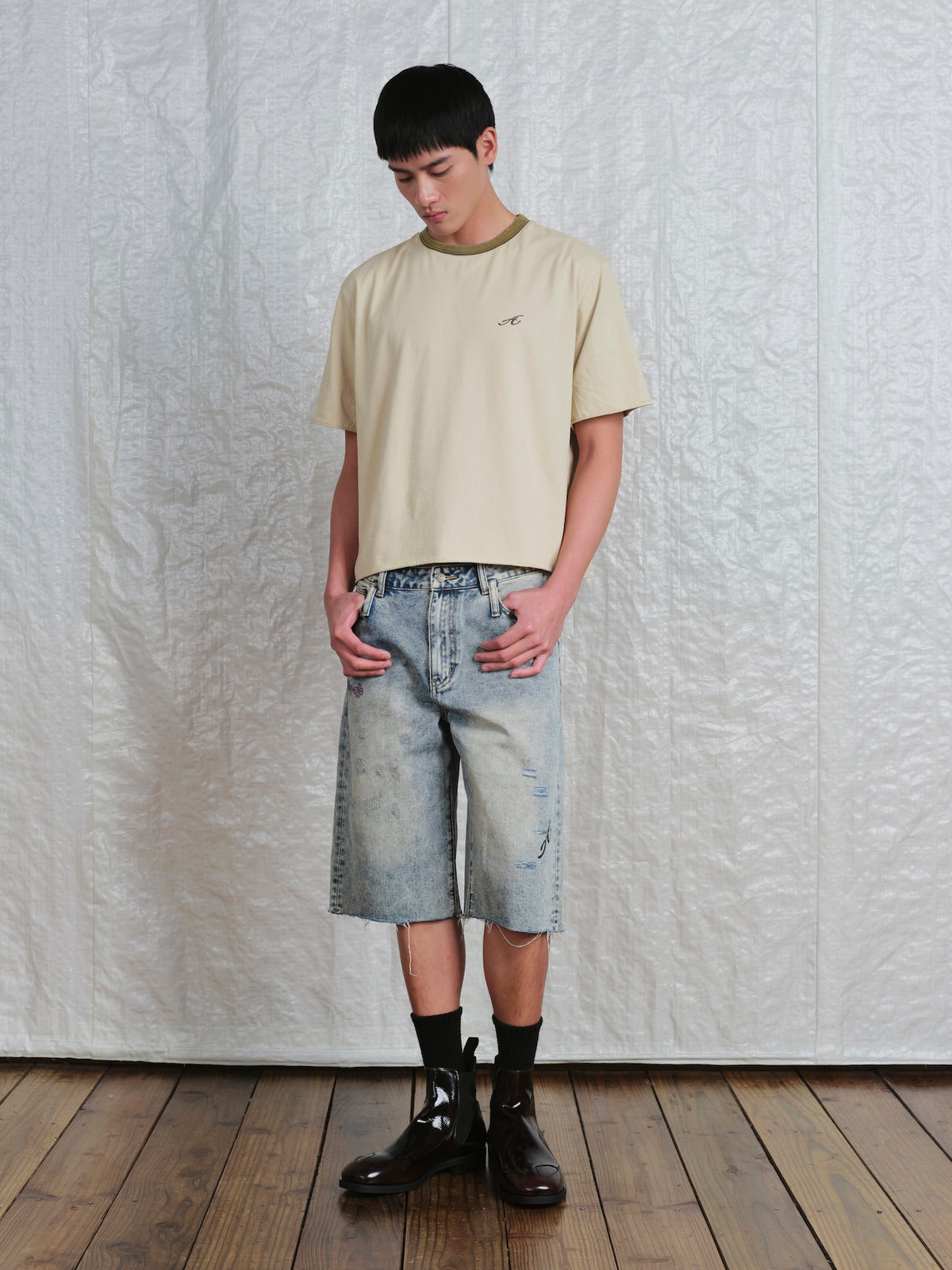 Contrast Collar Cropped Tee