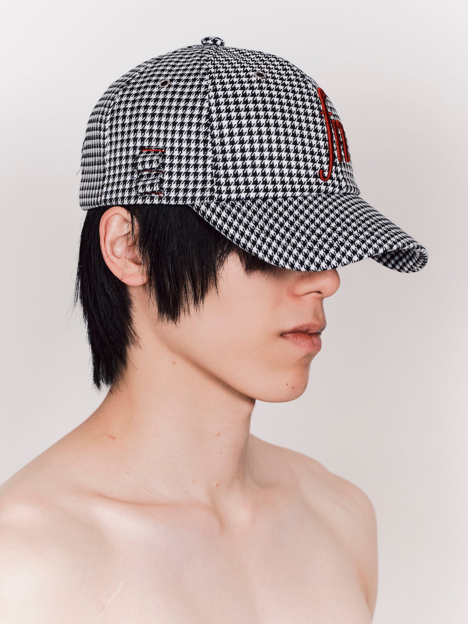 NOVEL / Writer Cap Houndstooth*Burgundy - Road Sign