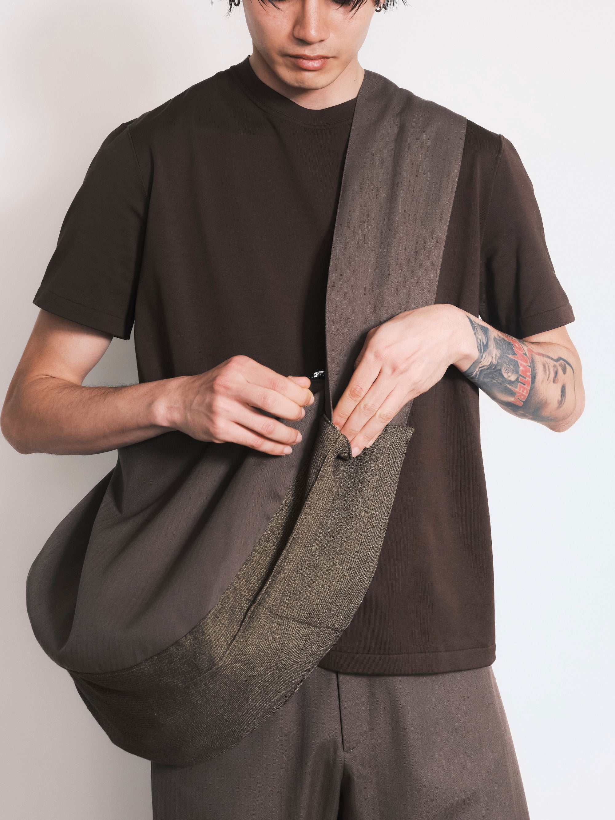 OMAR AFRIDI / Zipped Lidia Bag Sand X Dirty Yellow - Road Sign