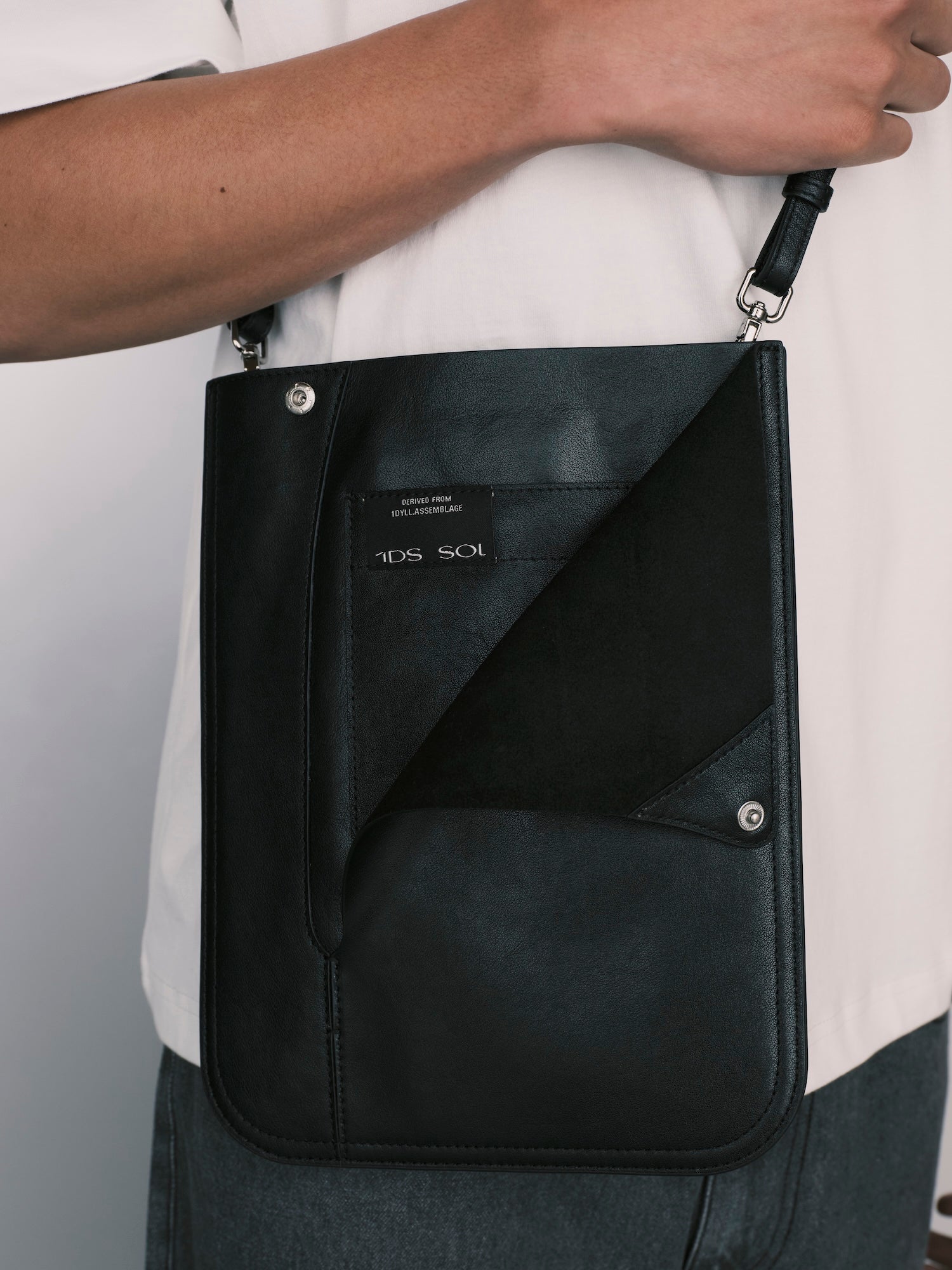 1ds Dimple Flap Crossbody