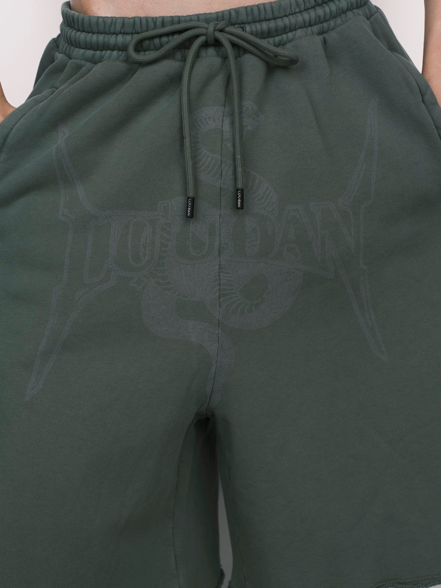 Zoku Shorts