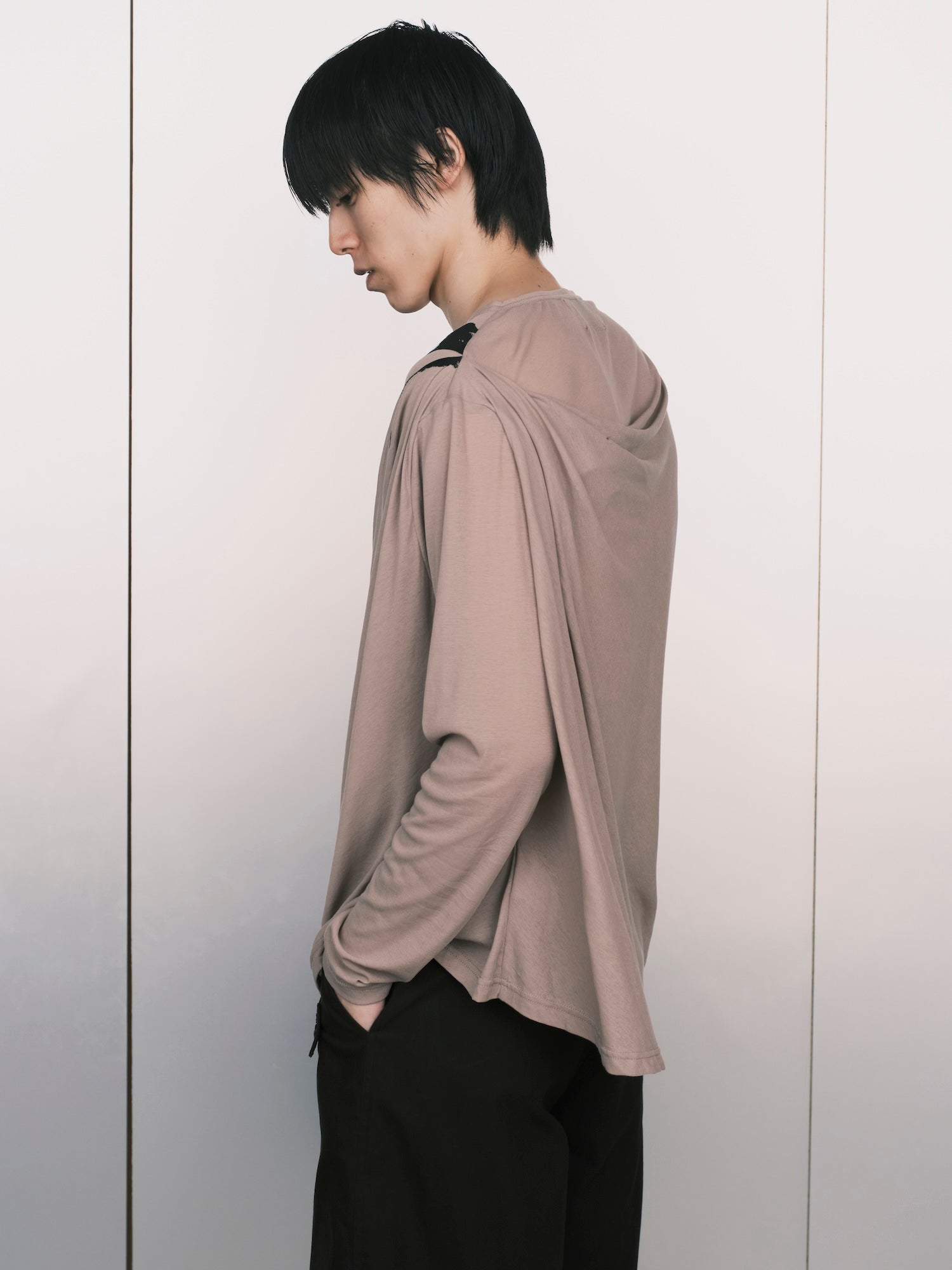 Claw Drape Henley Long-Sleeve