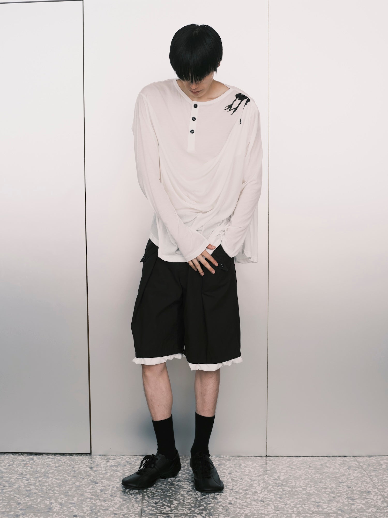 Claw Drape Henley Long-Sleeve