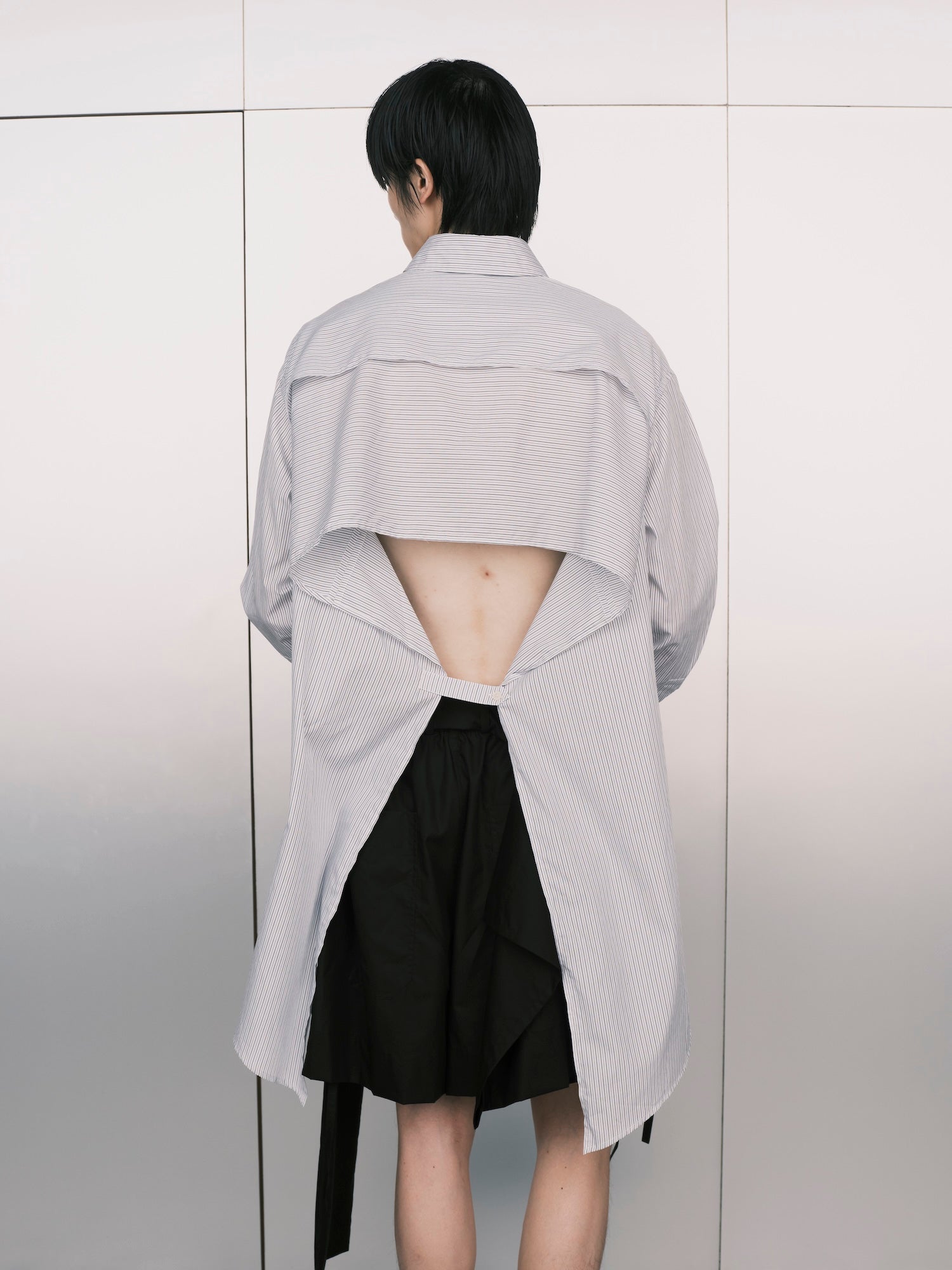 Open-back Shirt