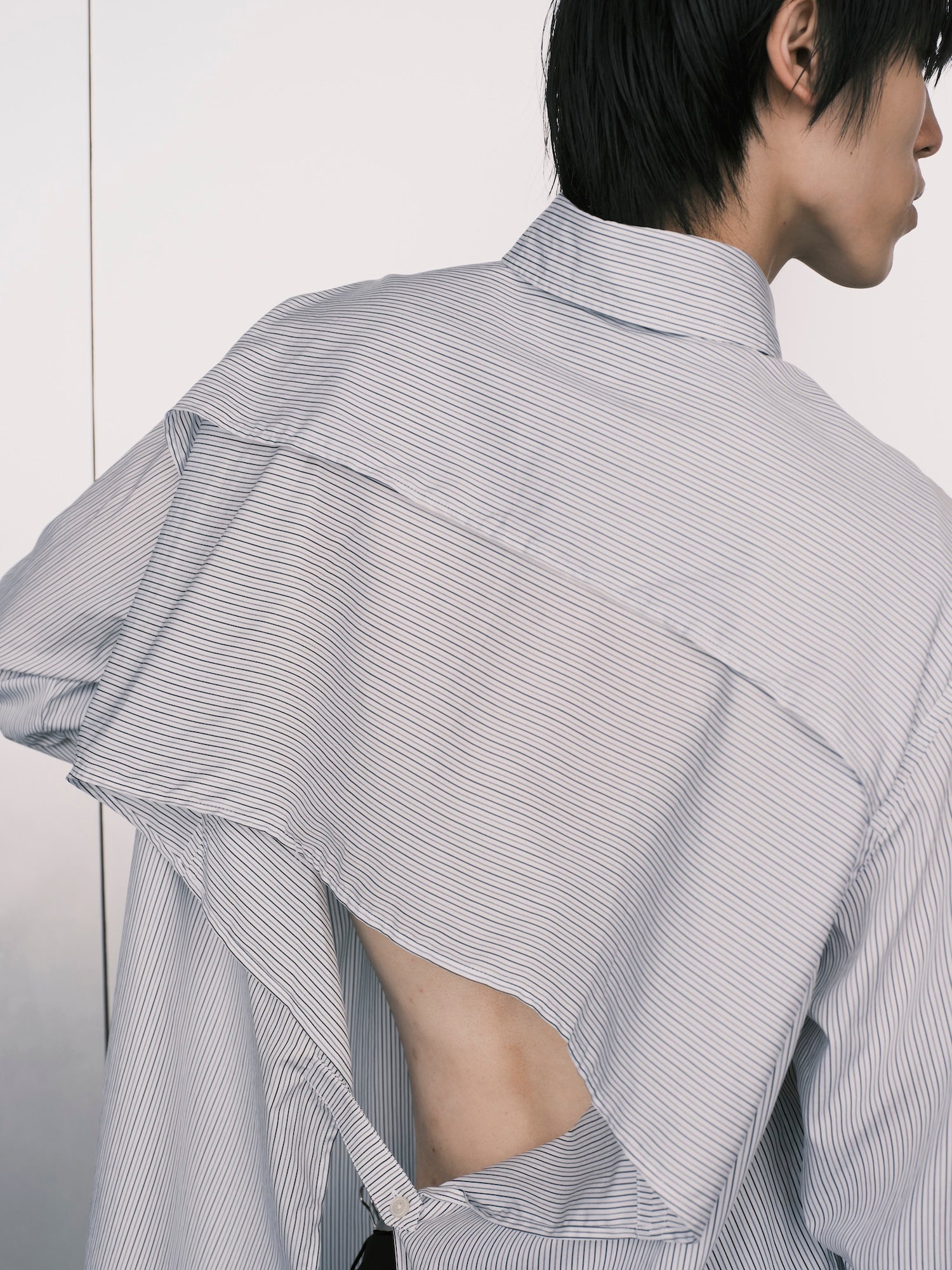 Open-back Shirt