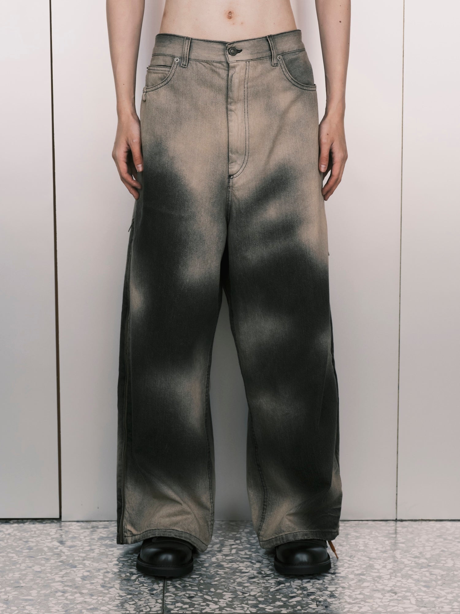 Side Zip Jeans