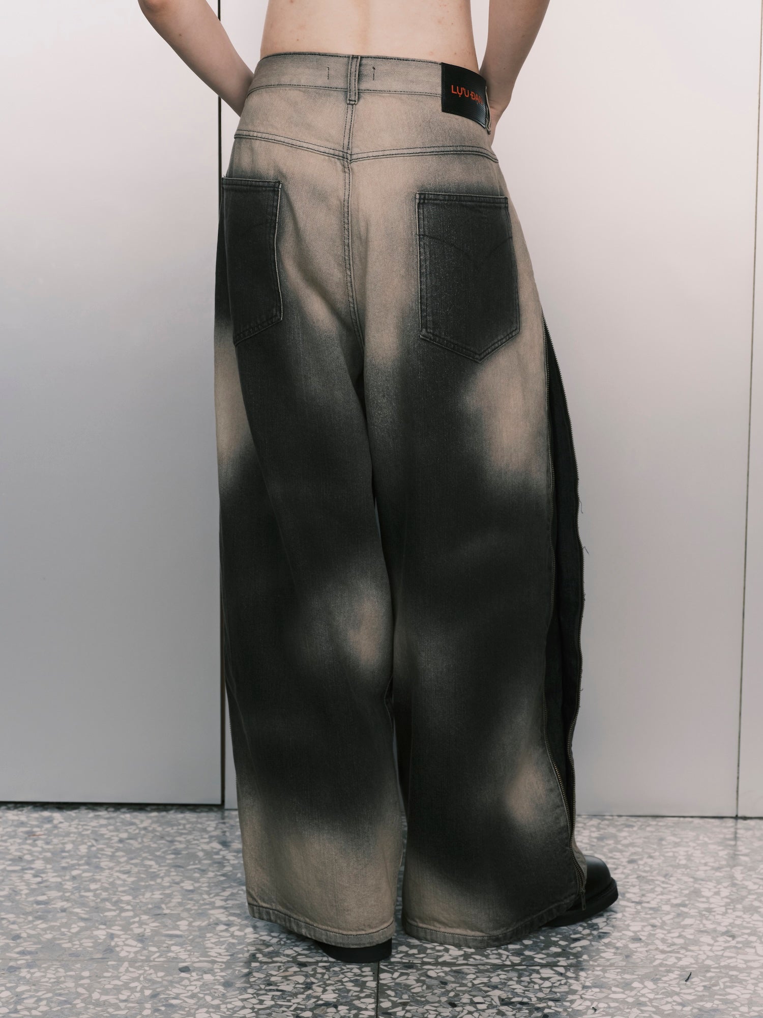 Side Zip Jeans