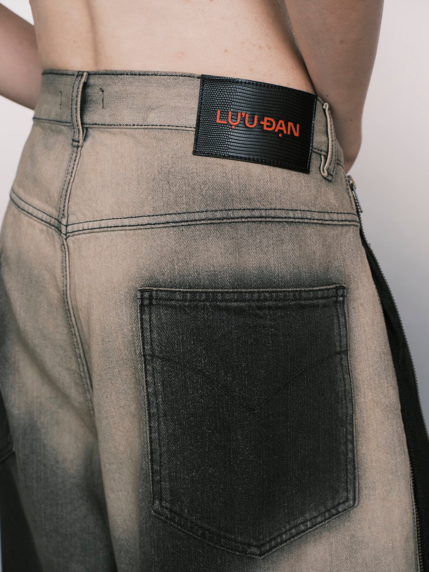 Side Zip Jeans