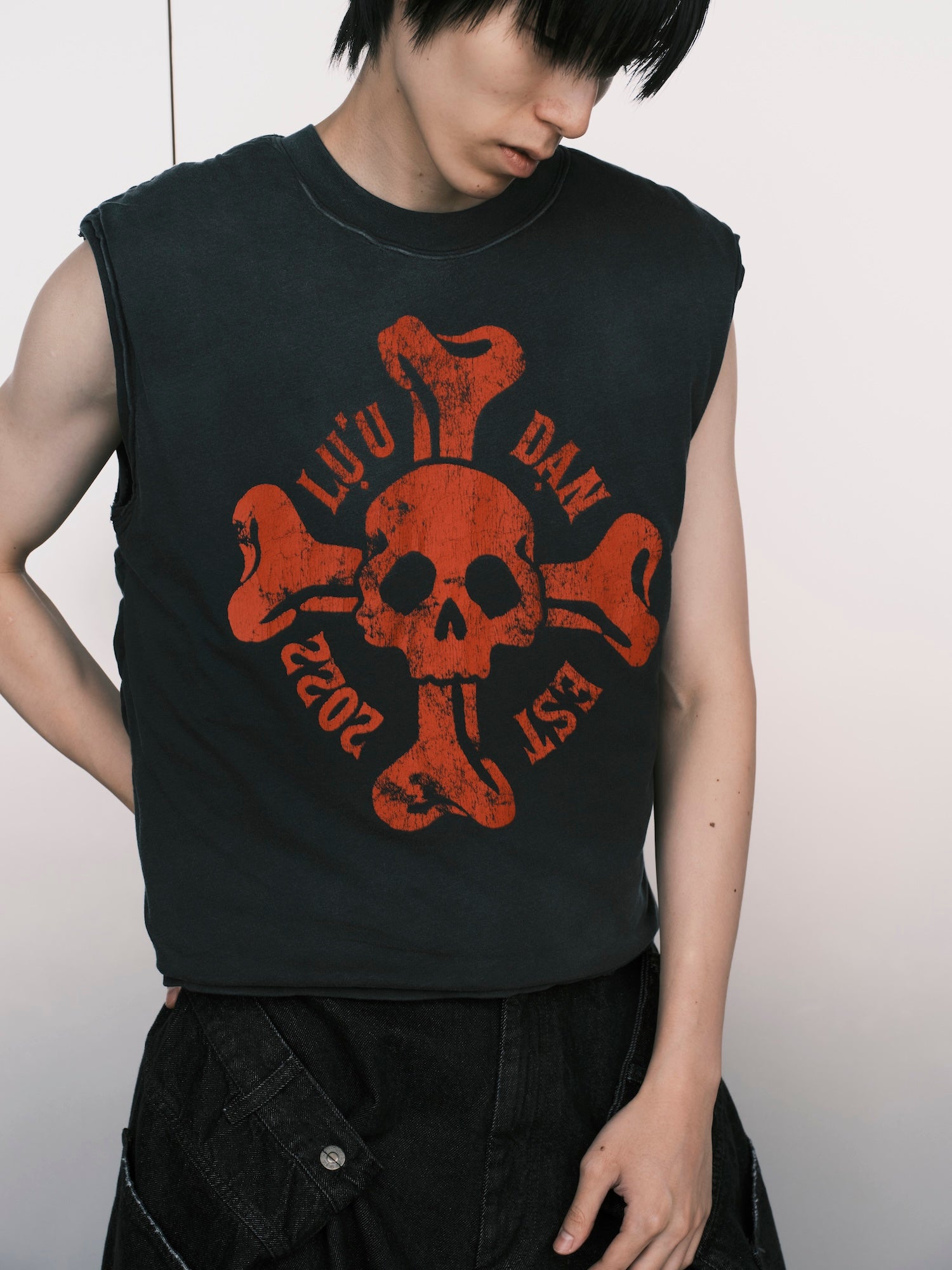 Wadded Sleeveless Tee