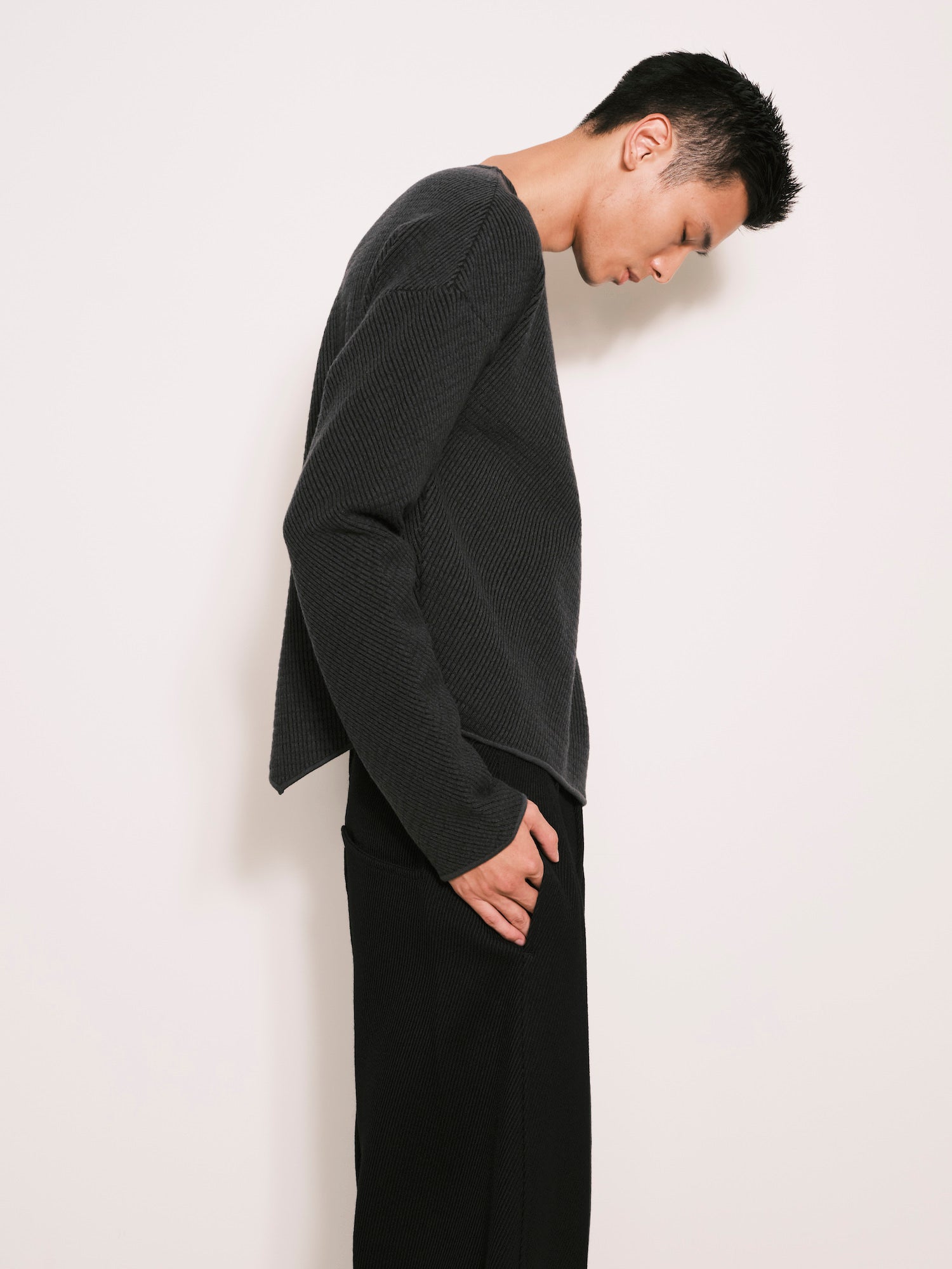 OMAR AFRIDI / Slanted Crewneck Jumper - Road Sign