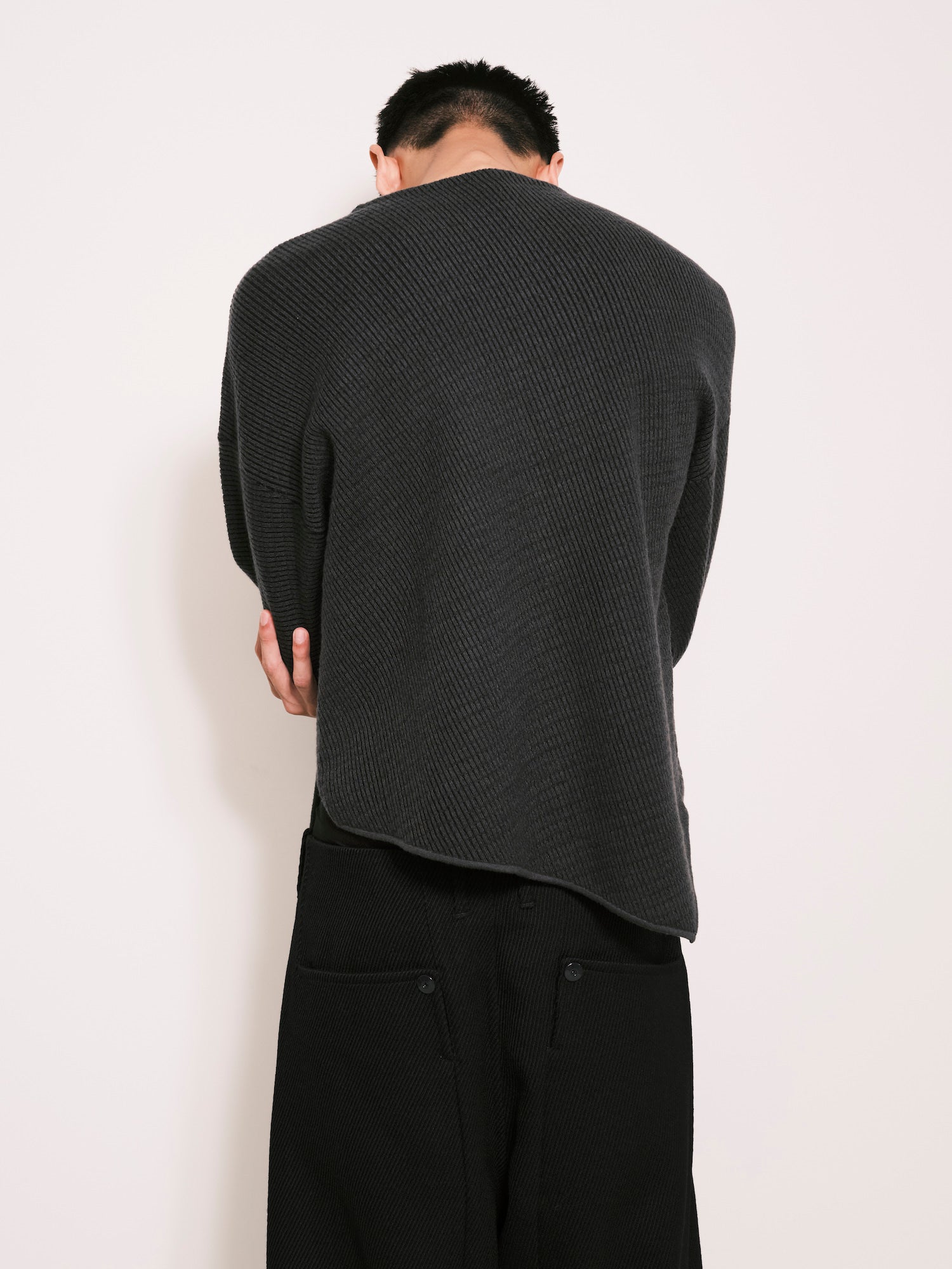 OMAR AFRIDI / Slanted Crewneck Jumper - Road Sign