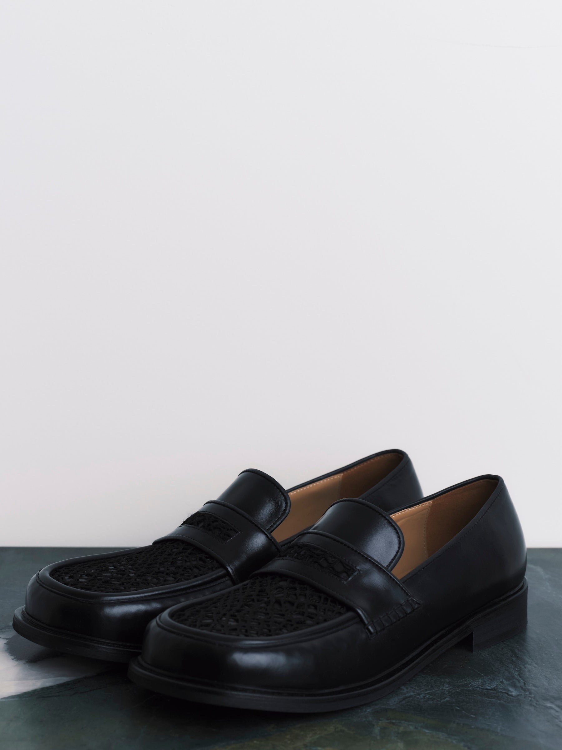 NO IDEA / WIDE DOUGH SPIDER WEB LOAFER BLACK - Road Sign