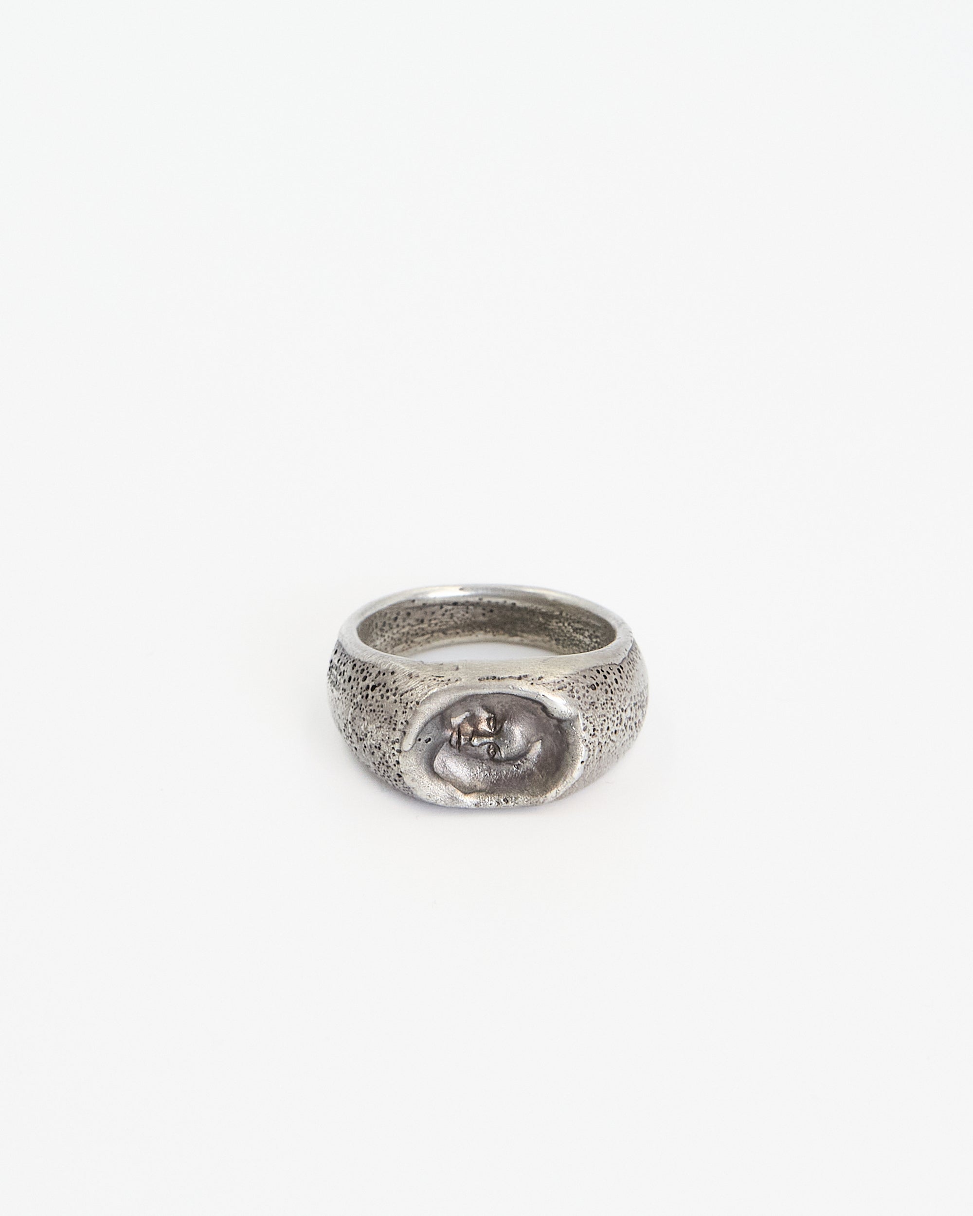 Ante' Signet Ring