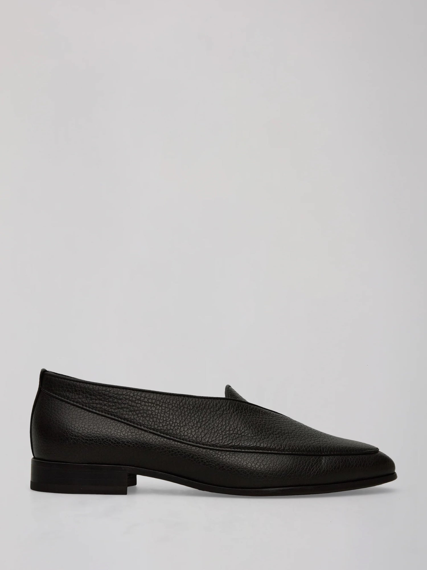 Shin Loafer