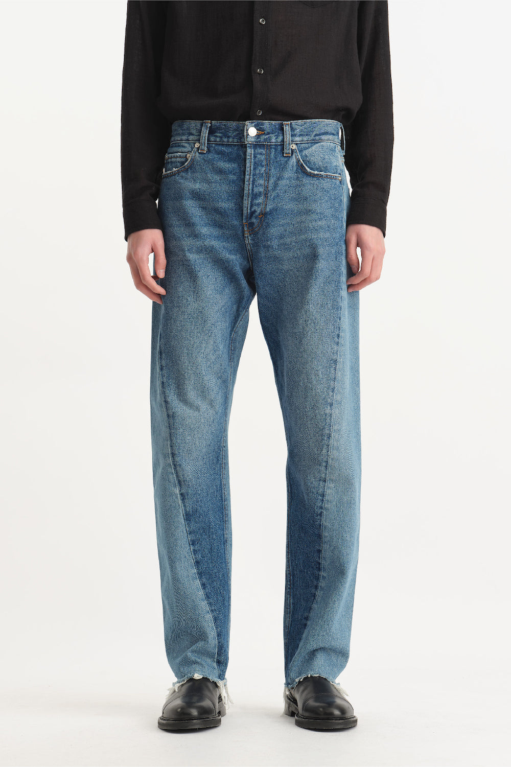 Twisted Cut Jeans